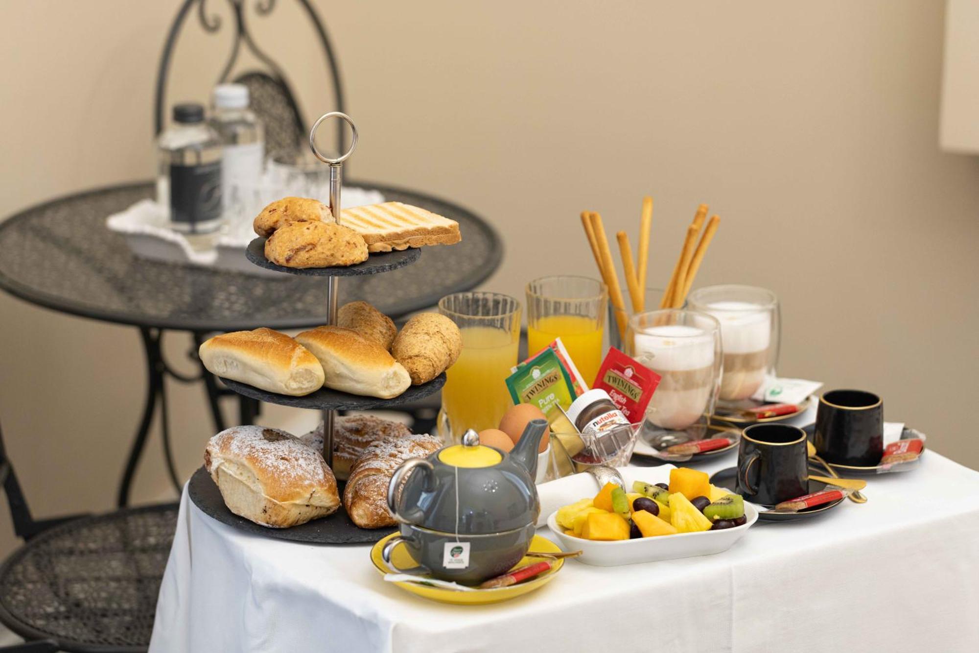 Domus Deorum Deluxe Bed & Breakfast Napels